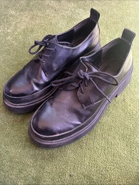 Classic Black Lace-Up Platform Derby Shoes
